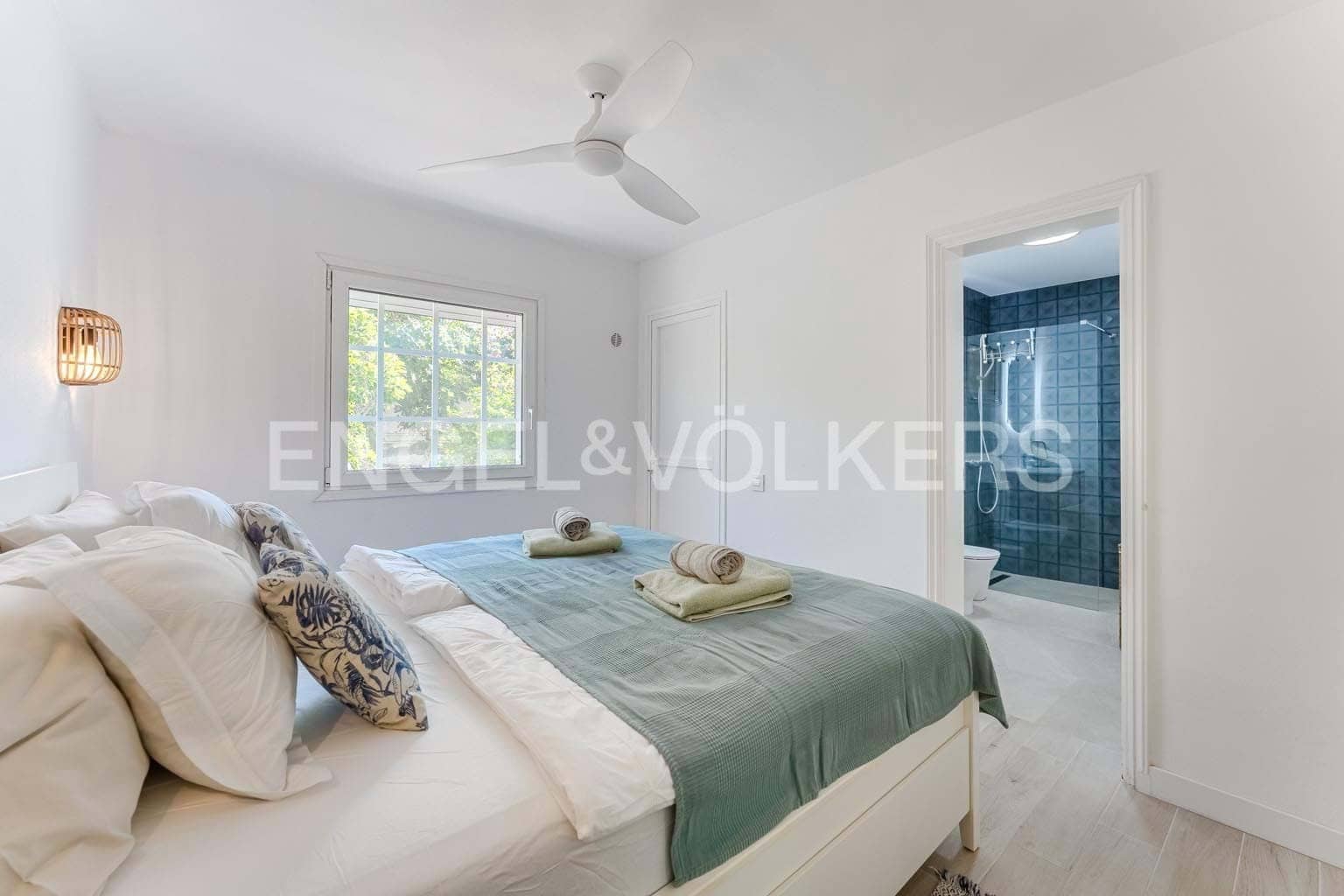 2 sovrum Lägenhet till salu i Guia de Isora med pool - 630 000 € (Ref: 9360481)