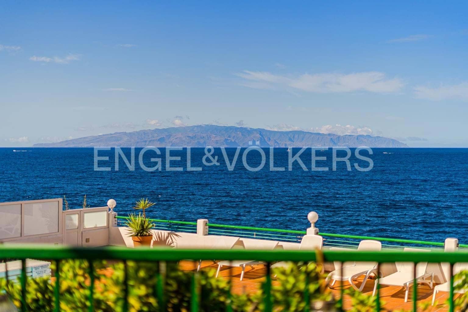 2 sovrum Lägenhet till salu i Guia de Isora med pool - 630 000 € (Ref: 9360481)