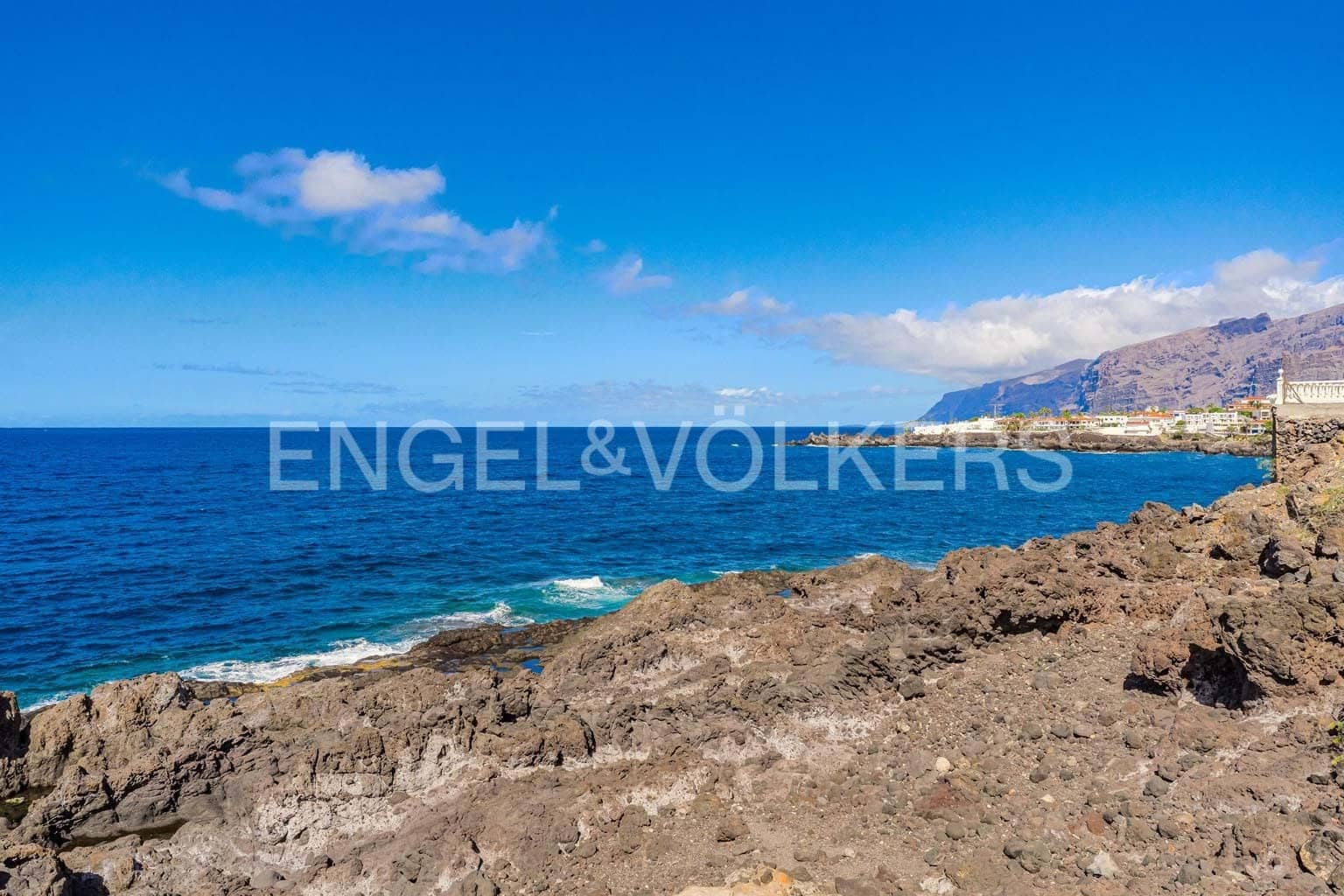 2 sovrum Lägenhet till salu i Guia de Isora med pool - 630 000 € (Ref: 9360481)