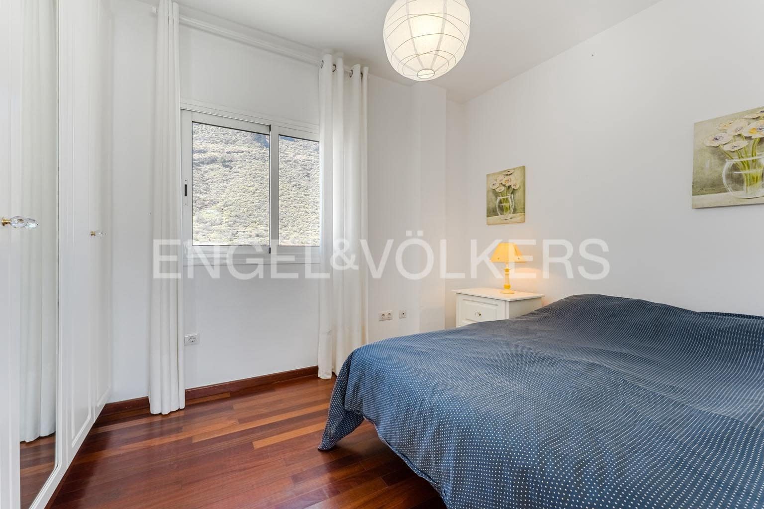 6 bedroom Villa for sale in Santiago del Teide with garage - € 690,000 (Ref: 9362826)