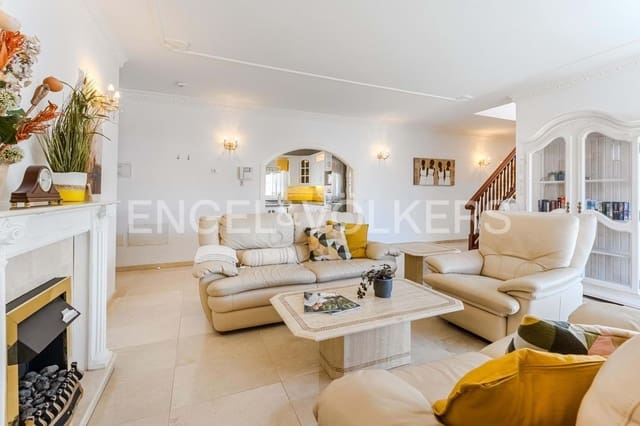 6 soveværelse Villa til salg i Santiago del Teide med garage - € 690.000 (Ref: 9362826)