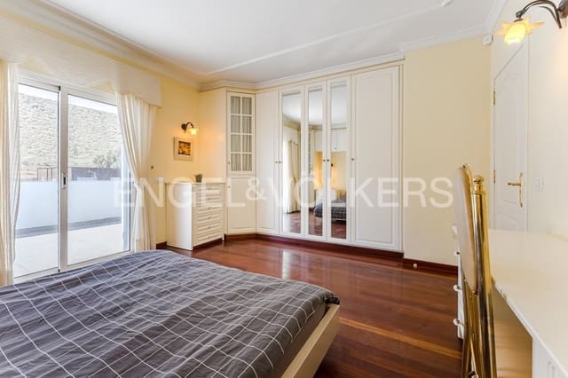 6 soveværelse Villa til salg i Santiago del Teide med garage - € 690.000 (Ref: 9362826)