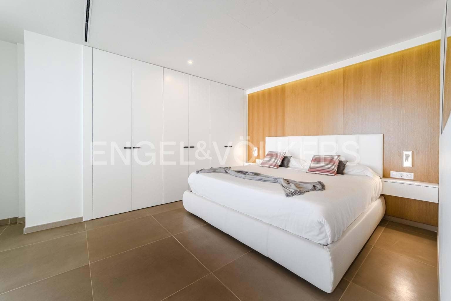 5 camera da letto Villa in vendita in Playa San Juan con piscina garage - 3.500.000 € (Rif: 9362827)