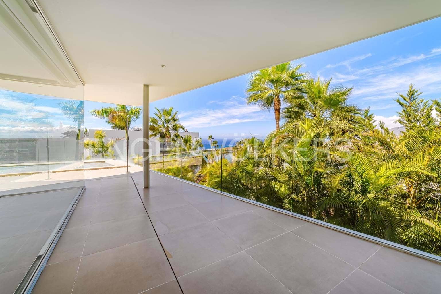 5 camera da letto Villa in vendita in Playa San Juan con piscina garage - 3.500.000 € (Rif: 9362827)