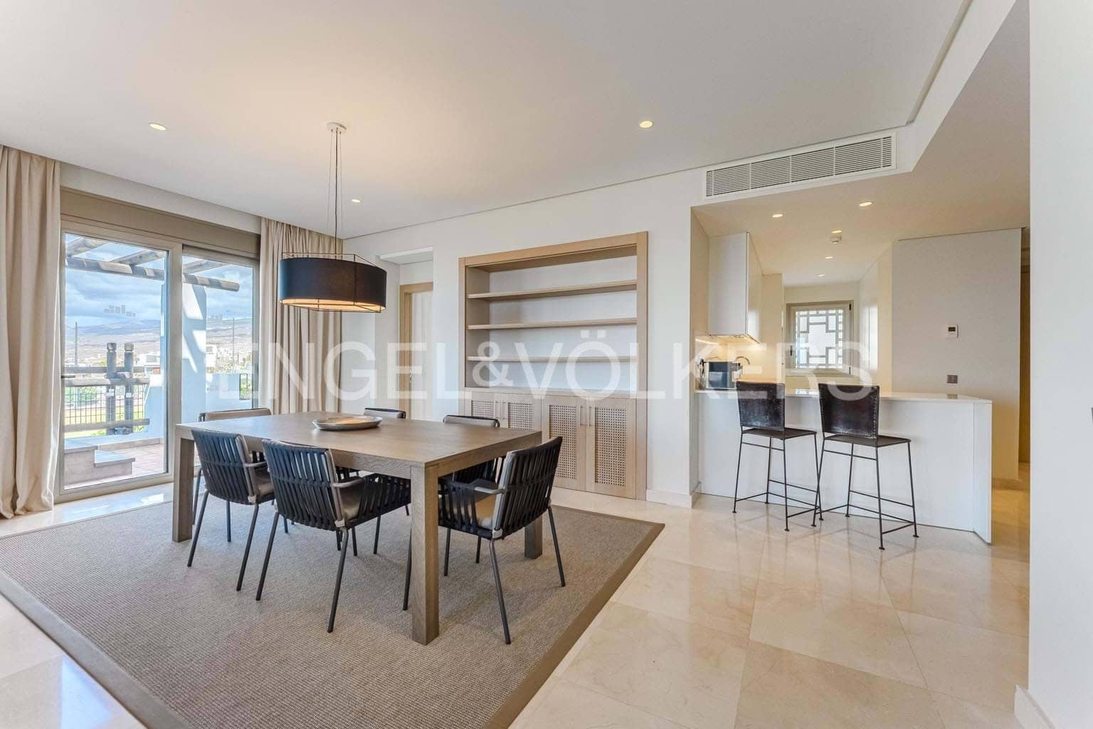 2 makuuhuone Huoneisto myytävänä paikassa Guia de Isora mukana uima-altaan 
autotalli - 1 149 000 € (Ref: 9368940)