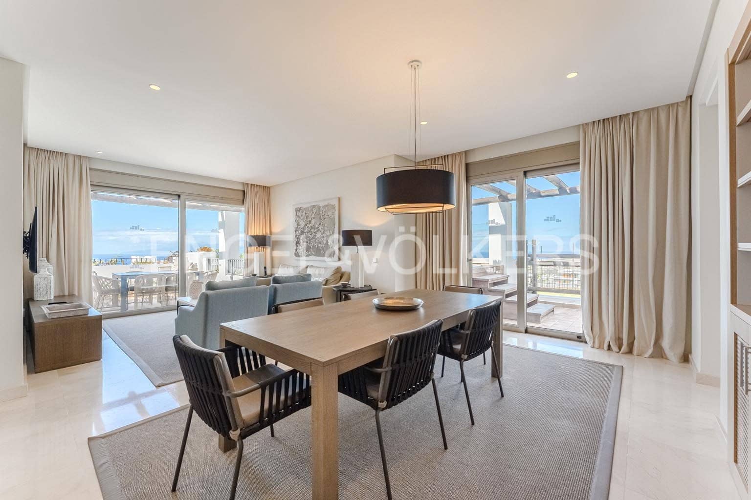 2 makuuhuone Huoneisto myytävänä paikassa Guia de Isora mukana uima-altaan 
autotalli - 1 149 000 € (Ref: 9368940)