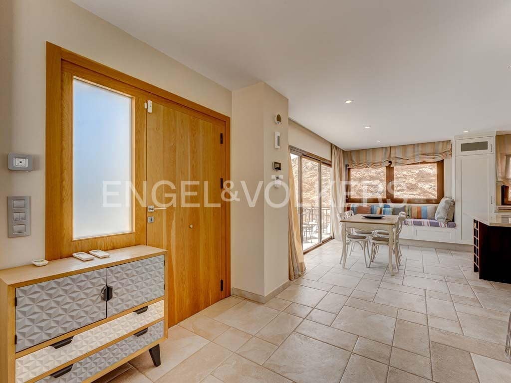 Chalet de 5 habitaciones en La Tejita en venta con piscina garaje - 1.690.000 € (Ref: 9372175)