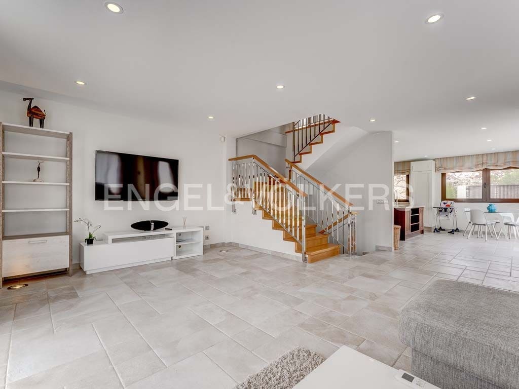 Chalet de 5 habitaciones en La Tejita en venta con piscina garaje - 1.690.000 € (Ref: 9372175)