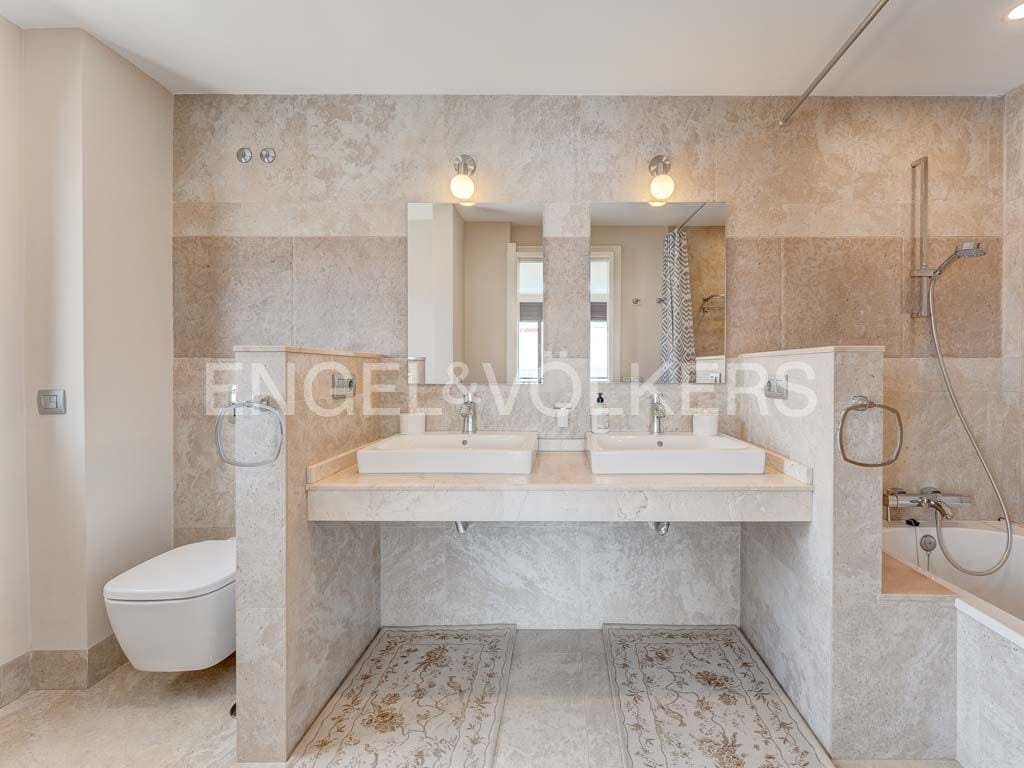 Chalet de 5 habitaciones en La Tejita en venta con piscina garaje - 1.690.000 € (Ref: 9372175)