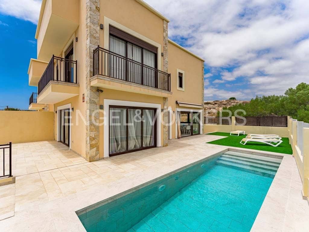 Chalet de 5 habitaciones en La Tejita en venta con piscina garaje - 1.690.000 € (Ref: 9372175)