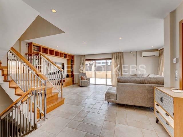 Chalet de 5 habitaciones en La Tejita, Granadilla de Abona en venta con piscina garaje - 1.690.000 € (Ref: 9372175)