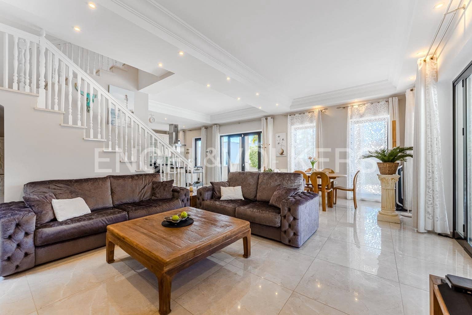 3 soverom Villa til salgs i Costa Adeje med svømmebasseng - € 1 490 000 (Ref: 9379455)