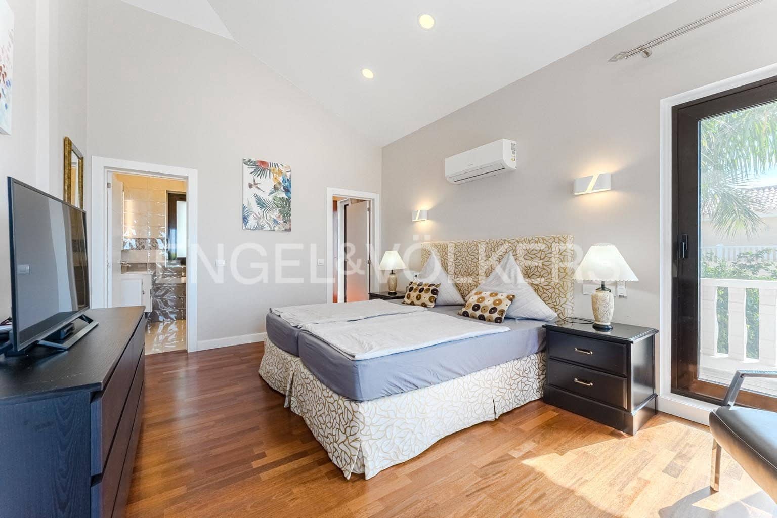 3 soverom Villa til salgs i Costa Adeje med svømmebasseng - € 1 490 000 (Ref: 9379455)