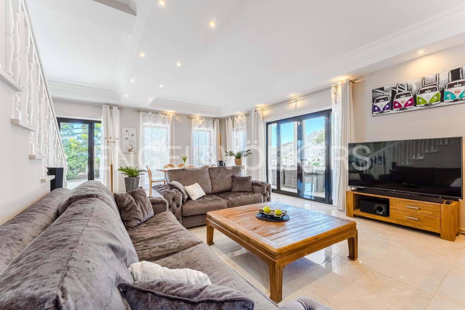 3 soverom Villa til salgs i Costa Adeje med svømmebasseng - € 1 490 000 (Ref: 9379455)