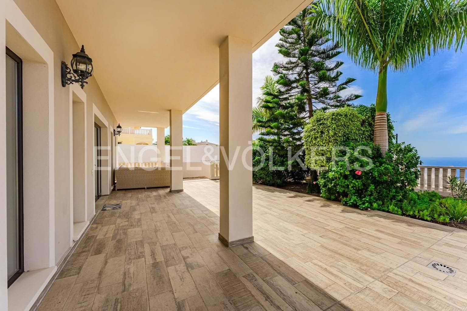 3 soverom Villa til salgs i Costa Adeje med svømmebasseng - € 1 490 000 (Ref: 9379455)