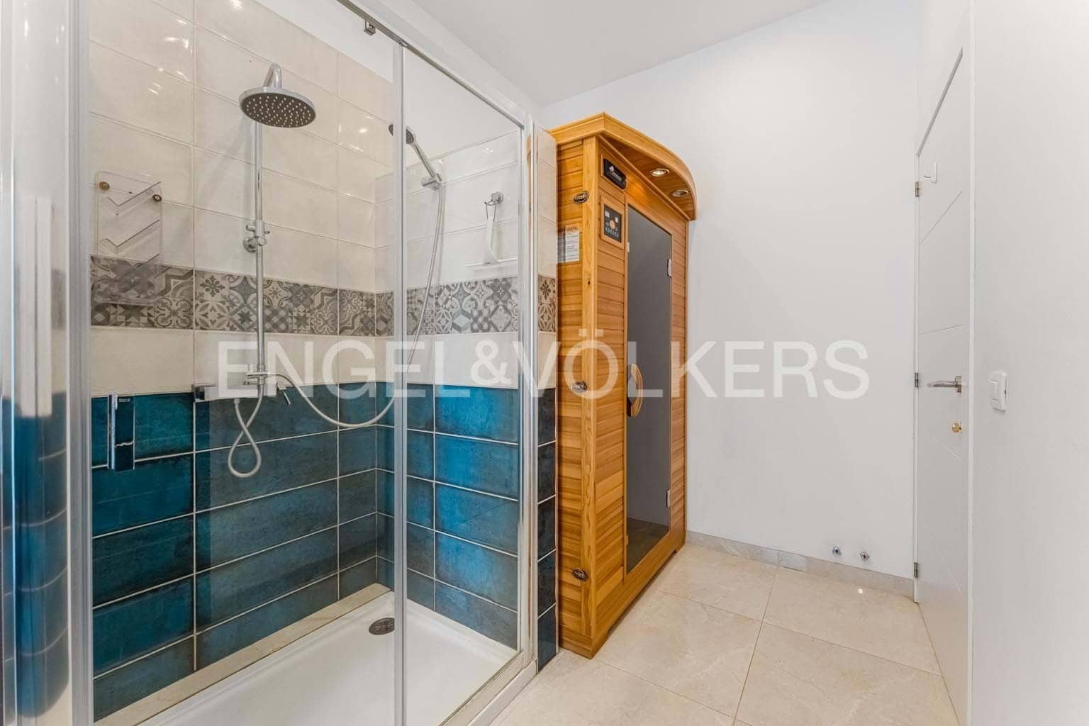 3 soverom Villa til salgs i Costa Adeje med svømmebasseng - € 1 490 000 (Ref: 9379455)