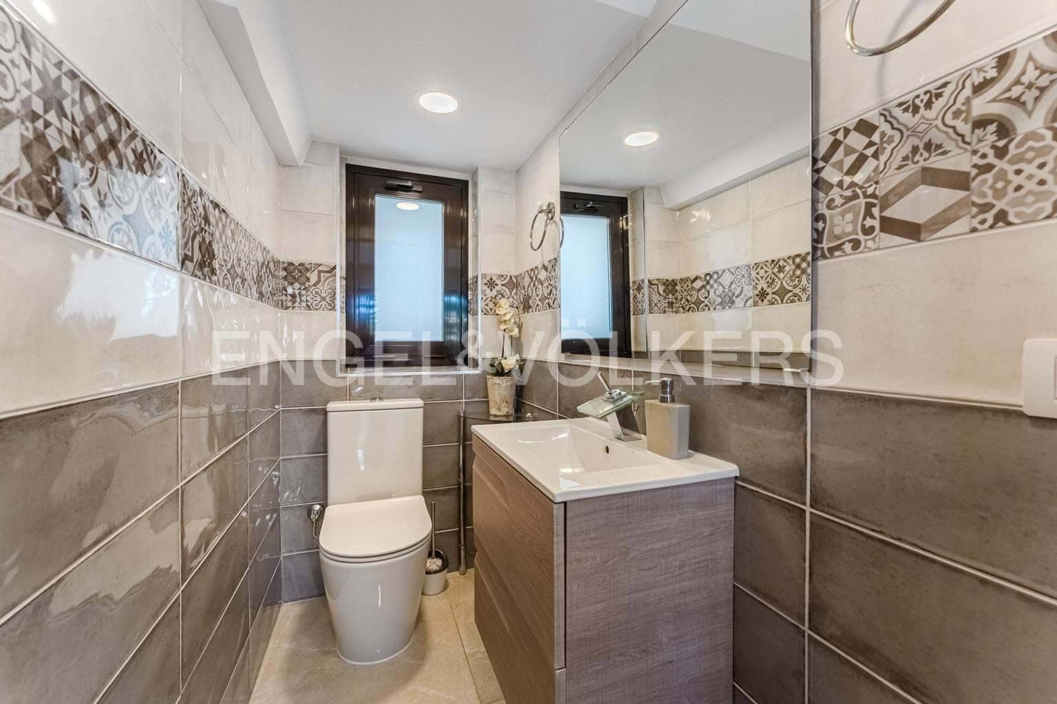 3 soverom Villa til salgs i Costa Adeje med svømmebasseng - € 1 490 000 (Ref: 9379455)