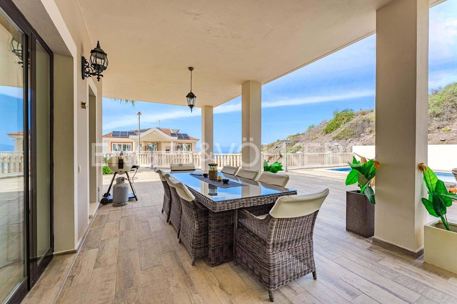 3 soverom Villa til salgs i Costa Adeje med svømmebasseng - € 1 490 000 (Ref: 9379455)