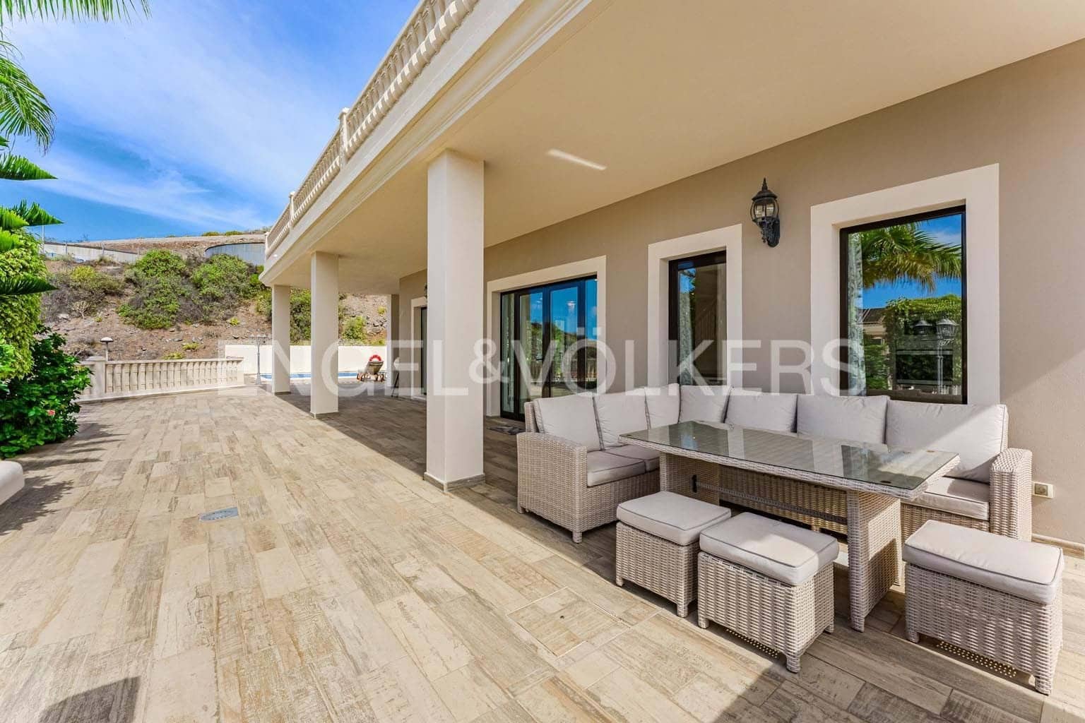 3 soverom Villa til salgs i Costa Adeje med svømmebasseng - € 1 490 000 (Ref: 9379455)