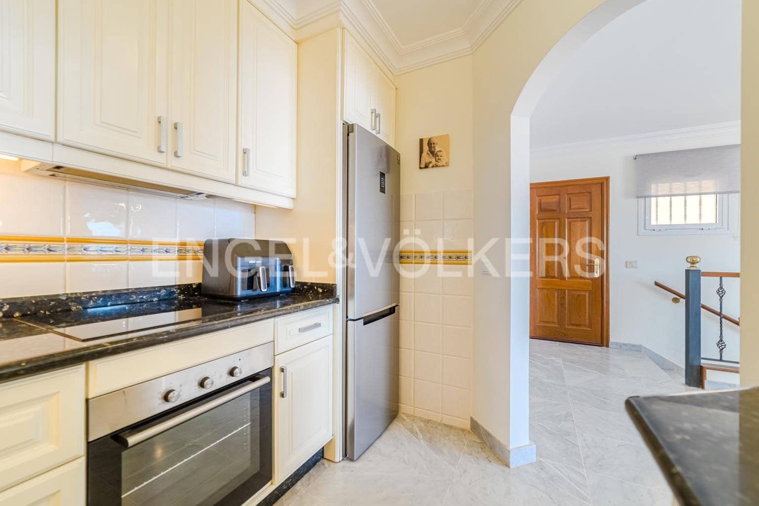 2 bedroom Apartment for sale in Santiago del Teide - € 560,000 (Ref: 9409768)