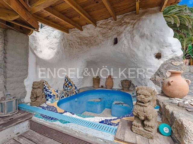 6 slaapkamer Villa te koop in Arico - € 870.000 (Ref: 9409769)