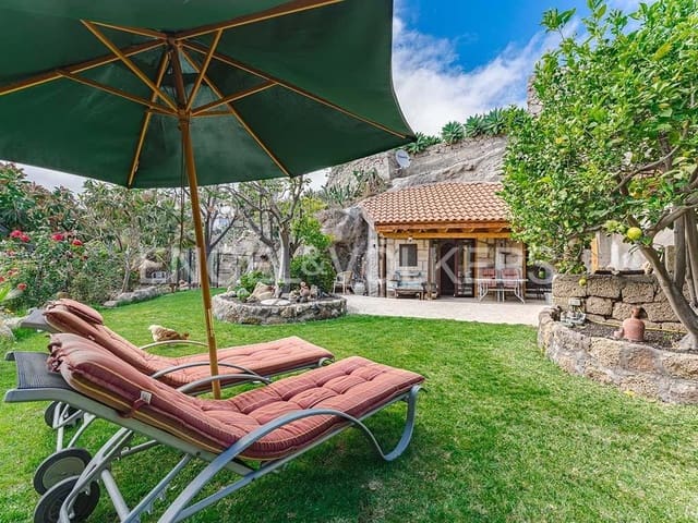 6 slaapkamer Villa te koop in Arico - € 870.000 (Ref: 9409769)