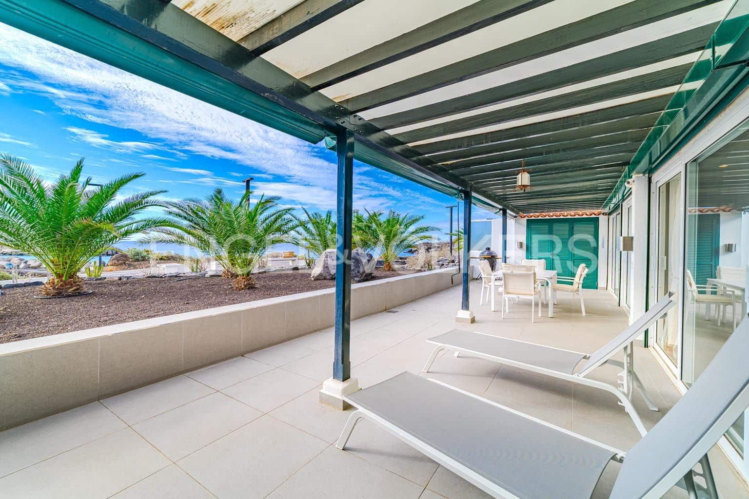 Apartamento de 2 habitaciones en Amarilla Golf en venta con piscina - 570.000 € (Ref: 9421506)