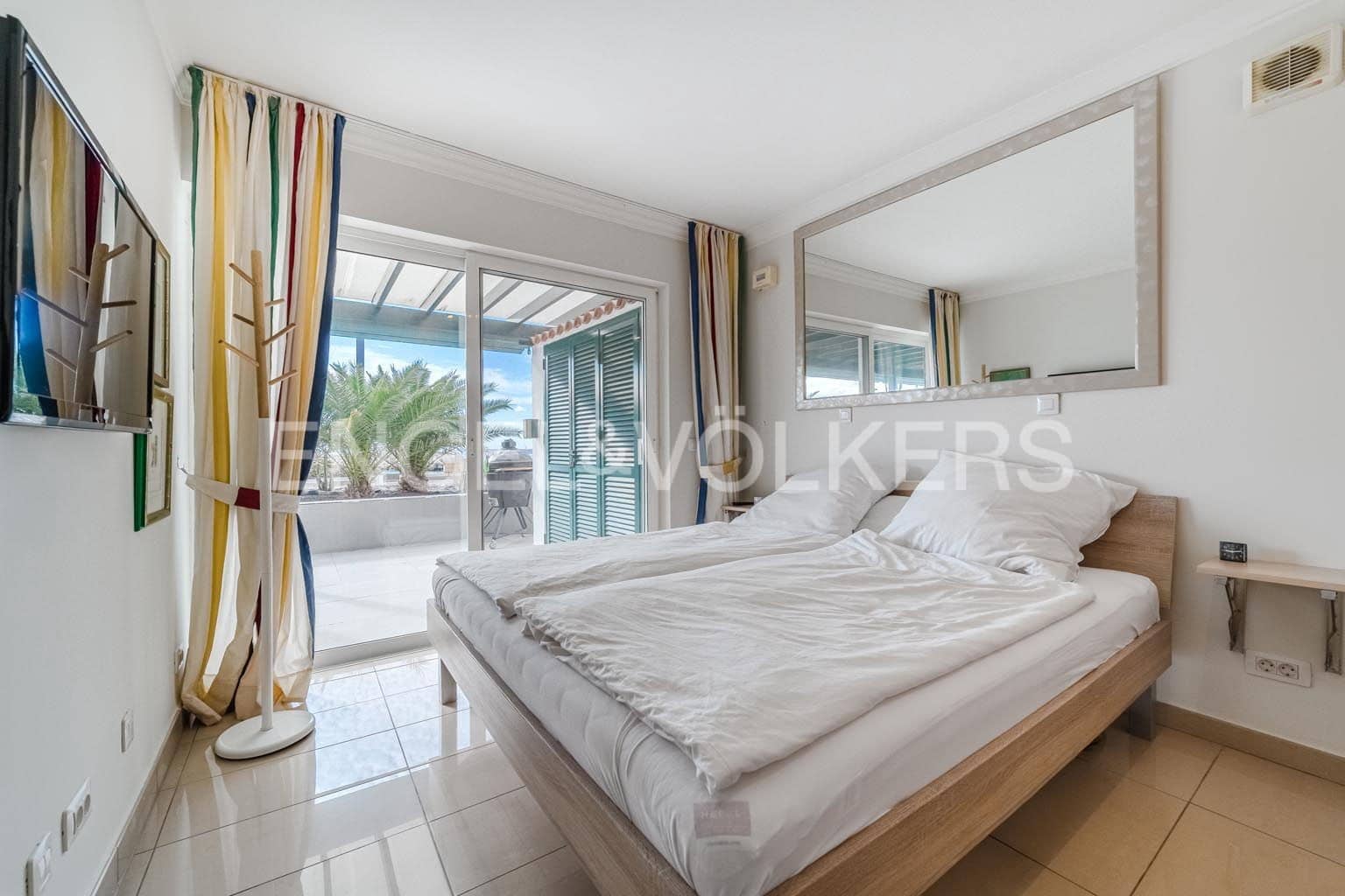 Apartamento de 2 habitaciones en Amarilla Golf en venta con piscina - 570.000 € (Ref: 9421506)