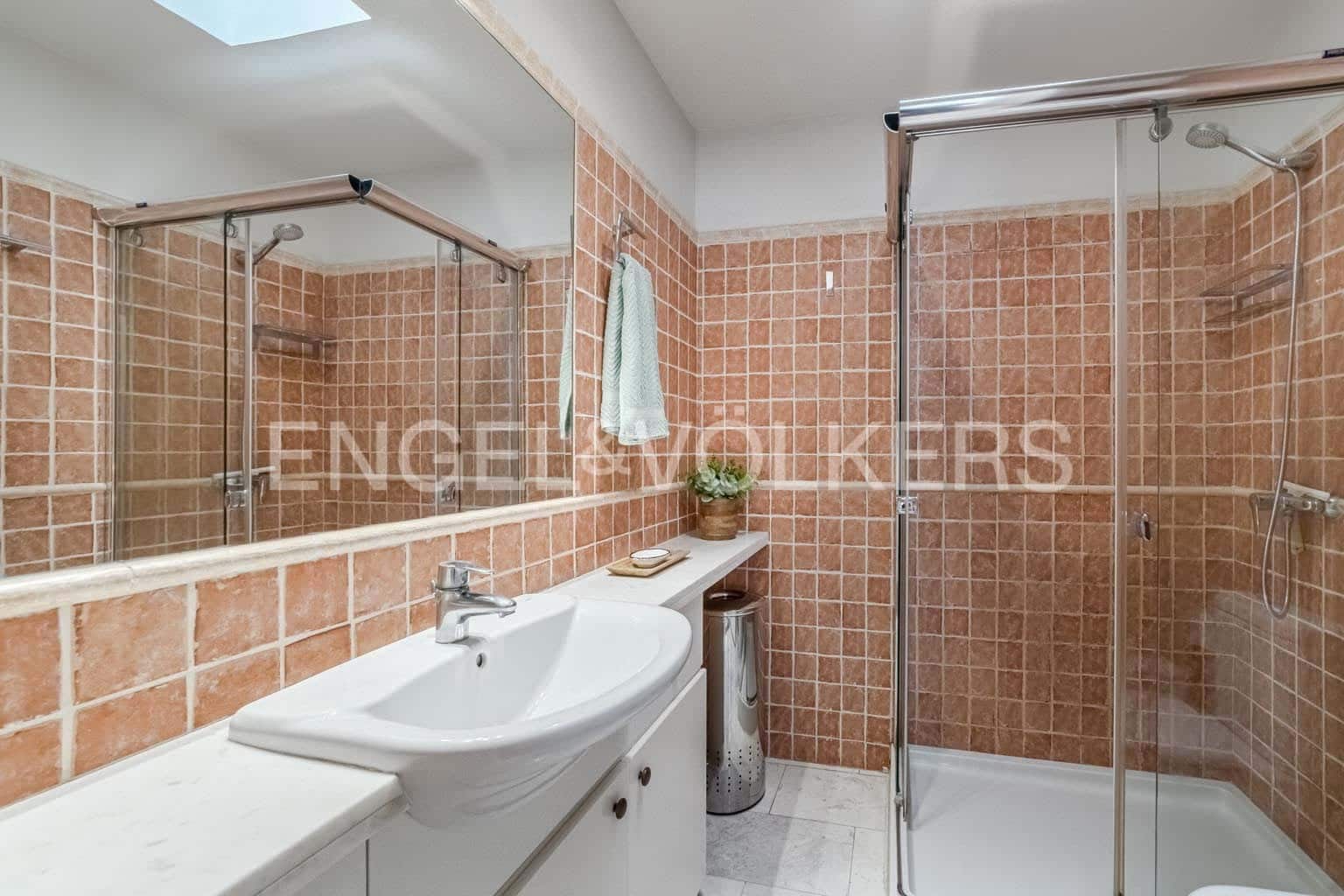 3 bedroom Villa for sale in San Eugenio with pool garage - € 870,000 (Ref: 9444500)