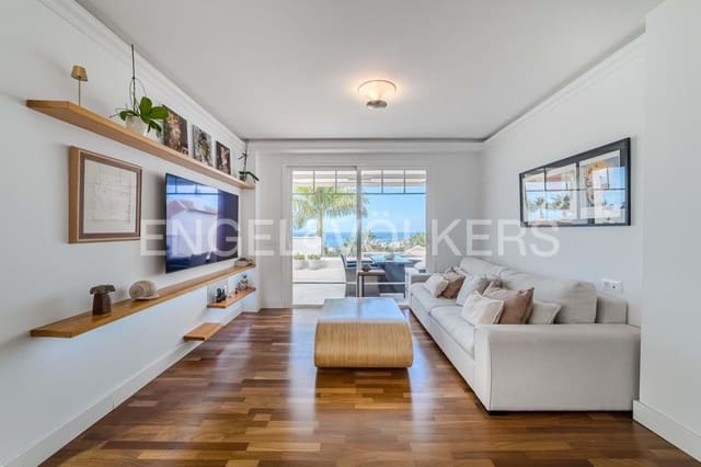 3 camera da letto Villa in vendita in San Eugenio, Adeje con piscina garage - 870.000 € (Rif: 9444500)