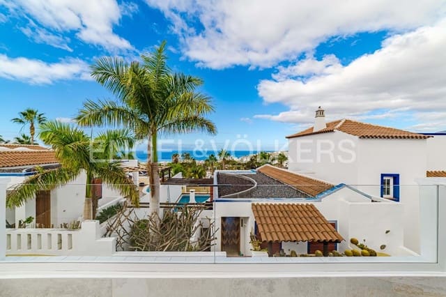 3 camera da letto Villa in vendita in San Eugenio, Adeje con piscina garage - 870.000 € (Rif: 9444500)