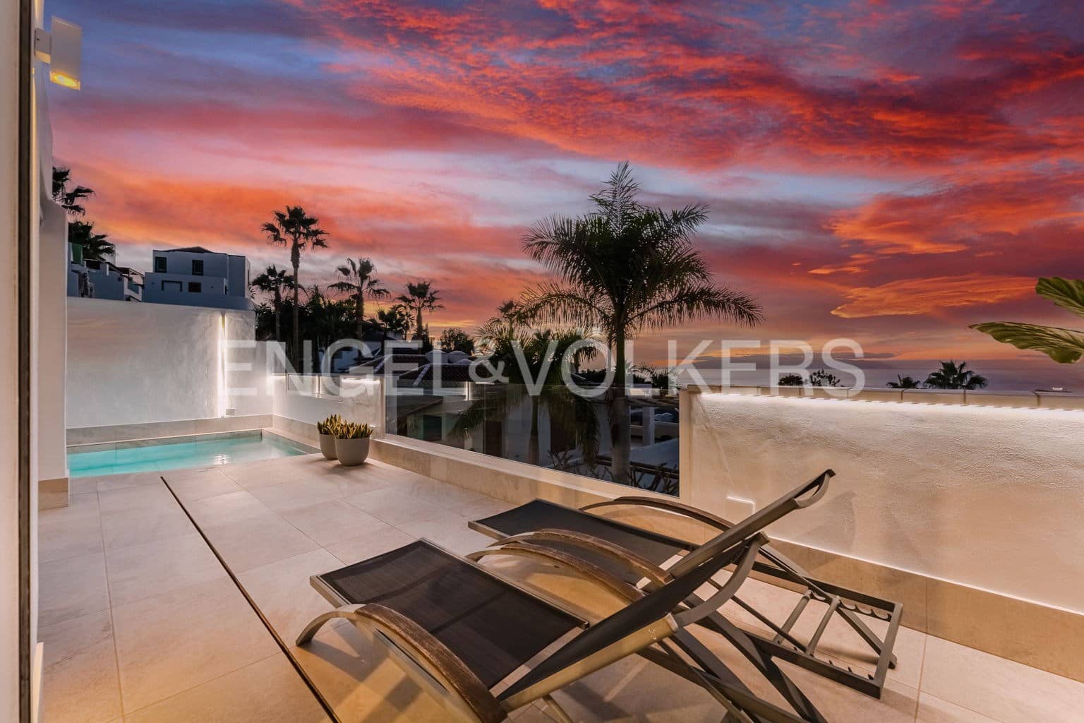 3 Zimmer Villa zu verkaufen in San Eugenio mit Pool Garage - 870.000 € (Ref: 9444500)