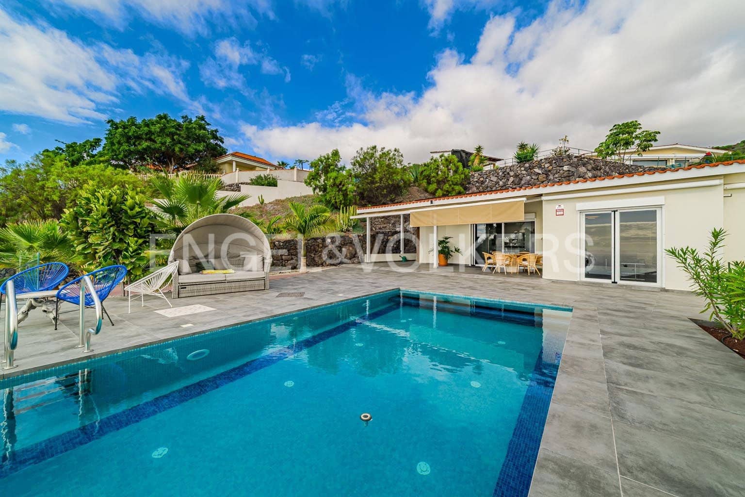 3 slaapkamer Villa te koop in Guia de Isora met zwembad garage - € 1.320.000 (Ref: 9454738)