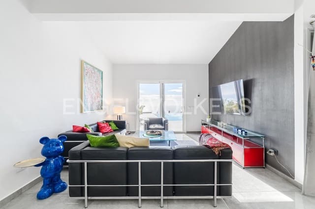 3 slaapkamer Villa te koop in Guía de Isora met zwembad garage - € 1.320.000 (Ref: 9454738)