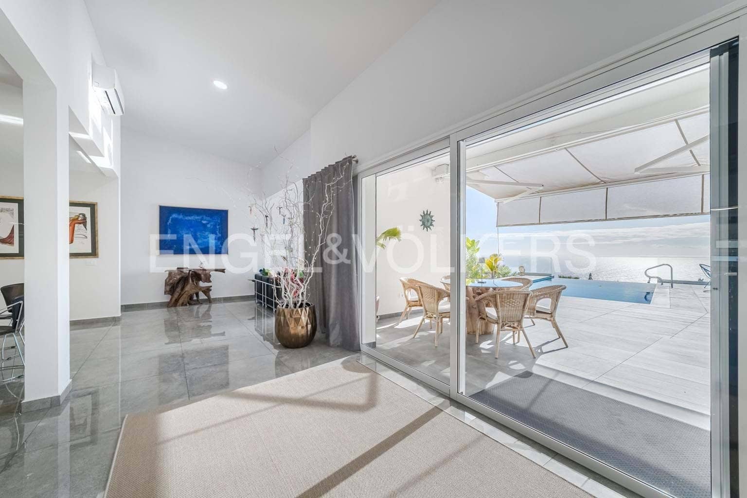 3 slaapkamer Villa te koop in Guia de Isora met zwembad garage - € 1.320.000 (Ref: 9454738)