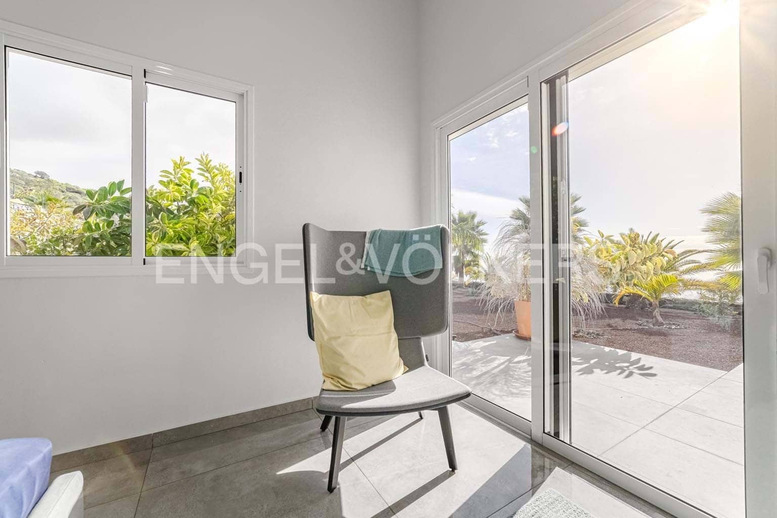 3 slaapkamer Villa te koop in Guia de Isora met zwembad garage - € 1.320.000 (Ref: 9454738)