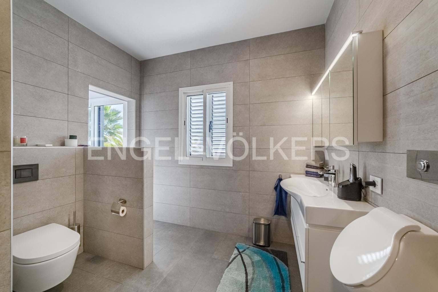 3 slaapkamer Villa te koop in Guia de Isora met zwembad garage - € 1.320.000 (Ref: 9454738)