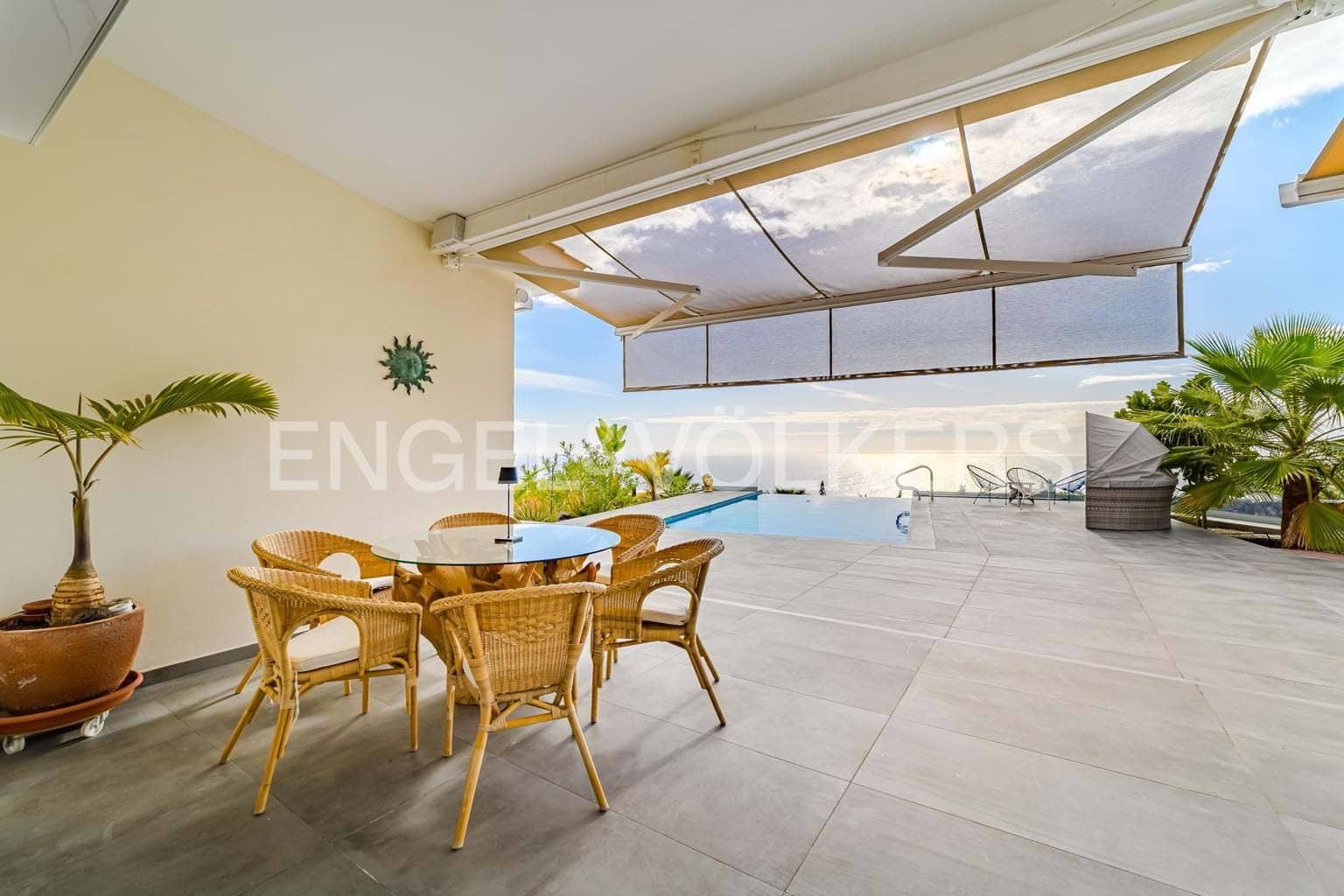 3 slaapkamer Villa te koop in Guia de Isora met zwembad garage - € 1.320.000 (Ref: 9454738)