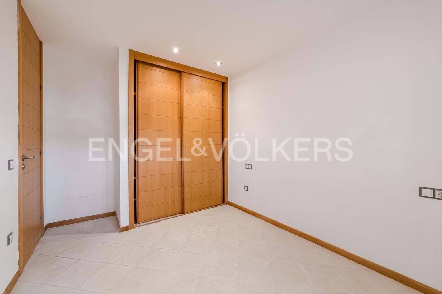 3 sypialnia Apartament na sprzedaż w Playa Paraiso z basenem - 479 000 € (Ref: 9459474)