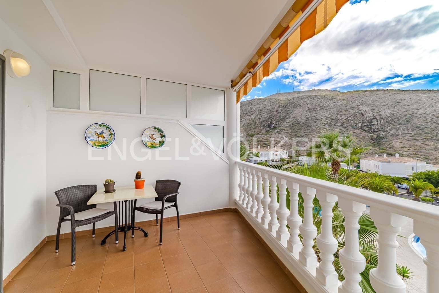 3 sovrum Lägenhet till salu i Los Cristianos med pool - 410 000 € (Ref: 9459475)