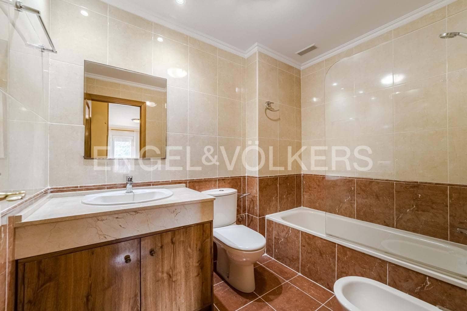 3 sovrum Lägenhet till salu i Los Cristianos med pool - 410 000 € (Ref: 9459475)