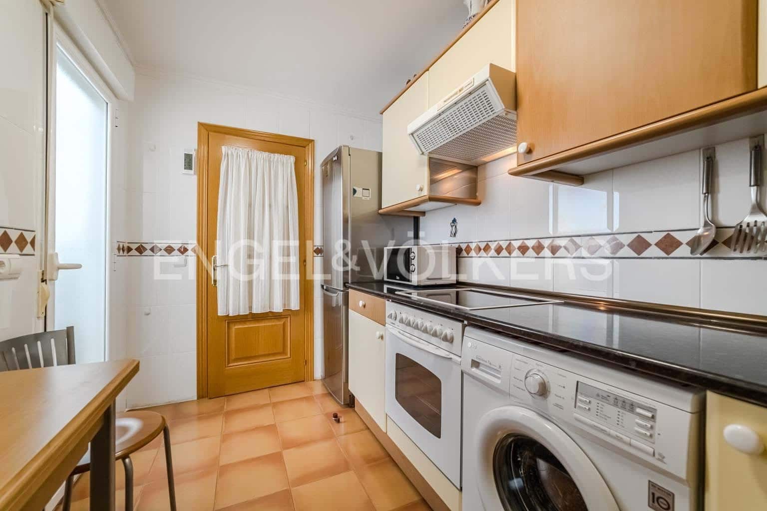 3 sovrum Lägenhet till salu i Los Cristianos med pool - 410 000 € (Ref: 9459475)