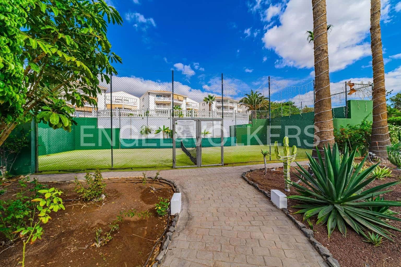 3 sovrum Lägenhet till salu i Los Cristianos med pool - 410 000 € (Ref: 9459475)