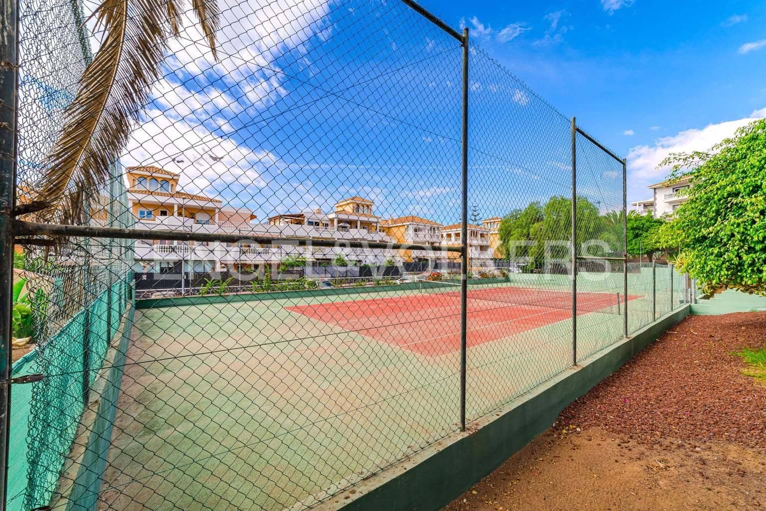3 sovrum Lägenhet till salu i Los Cristianos med pool - 410 000 € (Ref: 9459475)