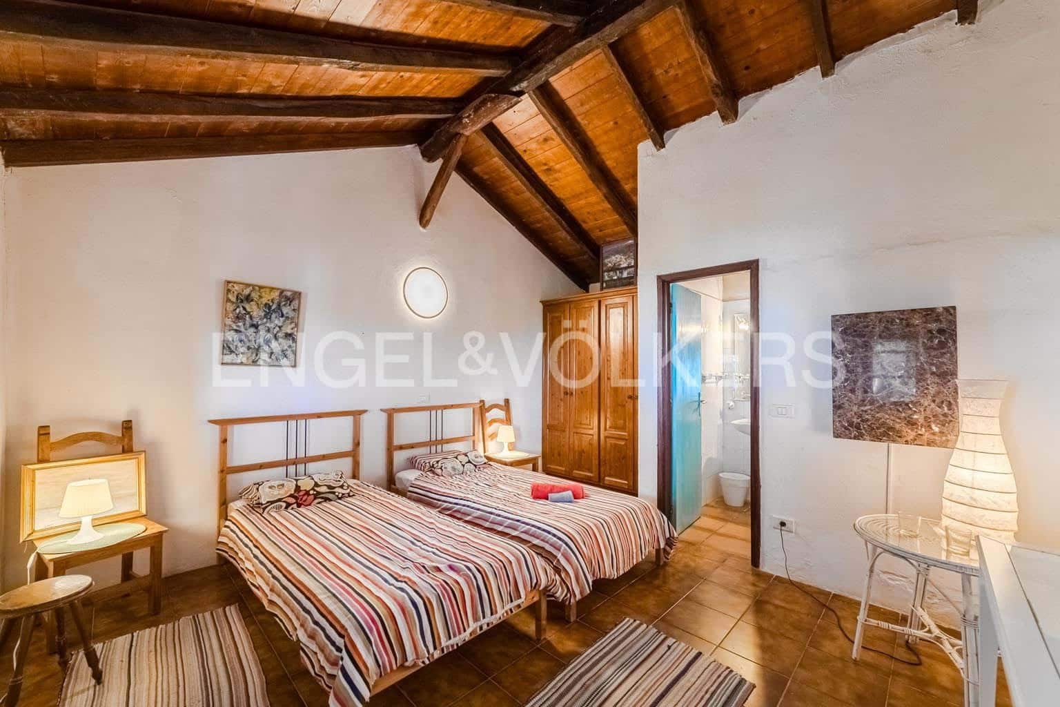 9 Zimmer Villa zu verkaufen in Arona - 799.000 € (Ref: 9465933)