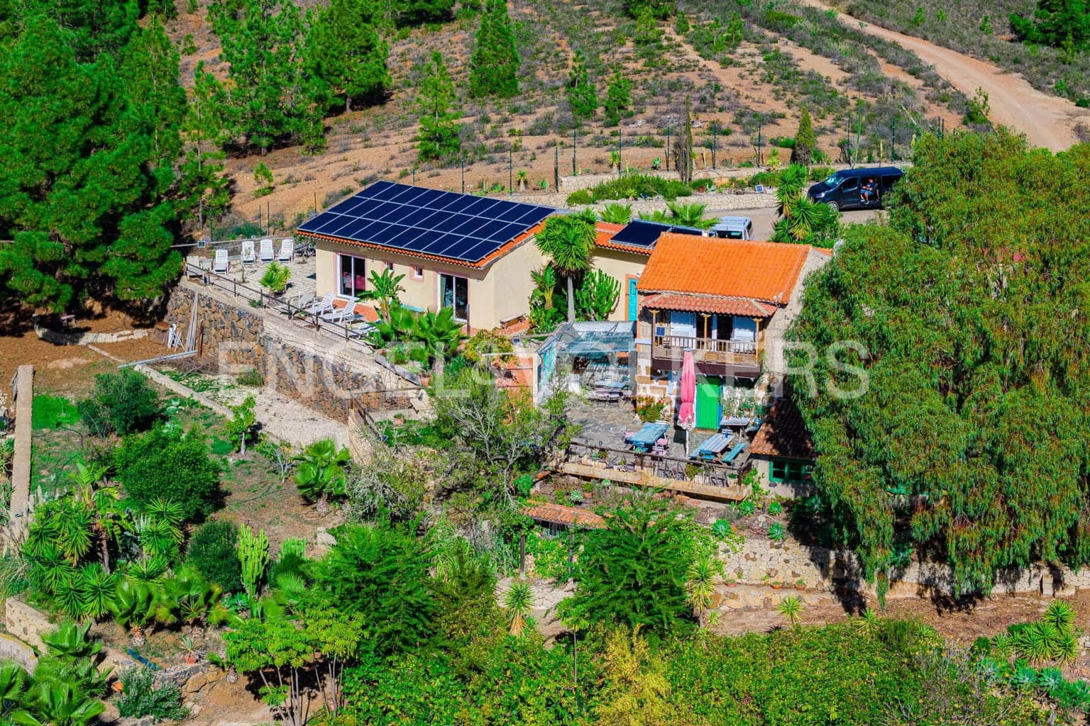 9 Zimmer Villa zu verkaufen in Arona - 799.000 € (Ref: 9465933)