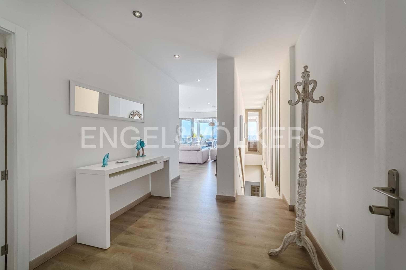 5 makuuhuone Huvila myytävänä paikassa Playa de la Arena mukana uima-altaan 
autotalli - 1 950 000 € (Ref: 9471503)