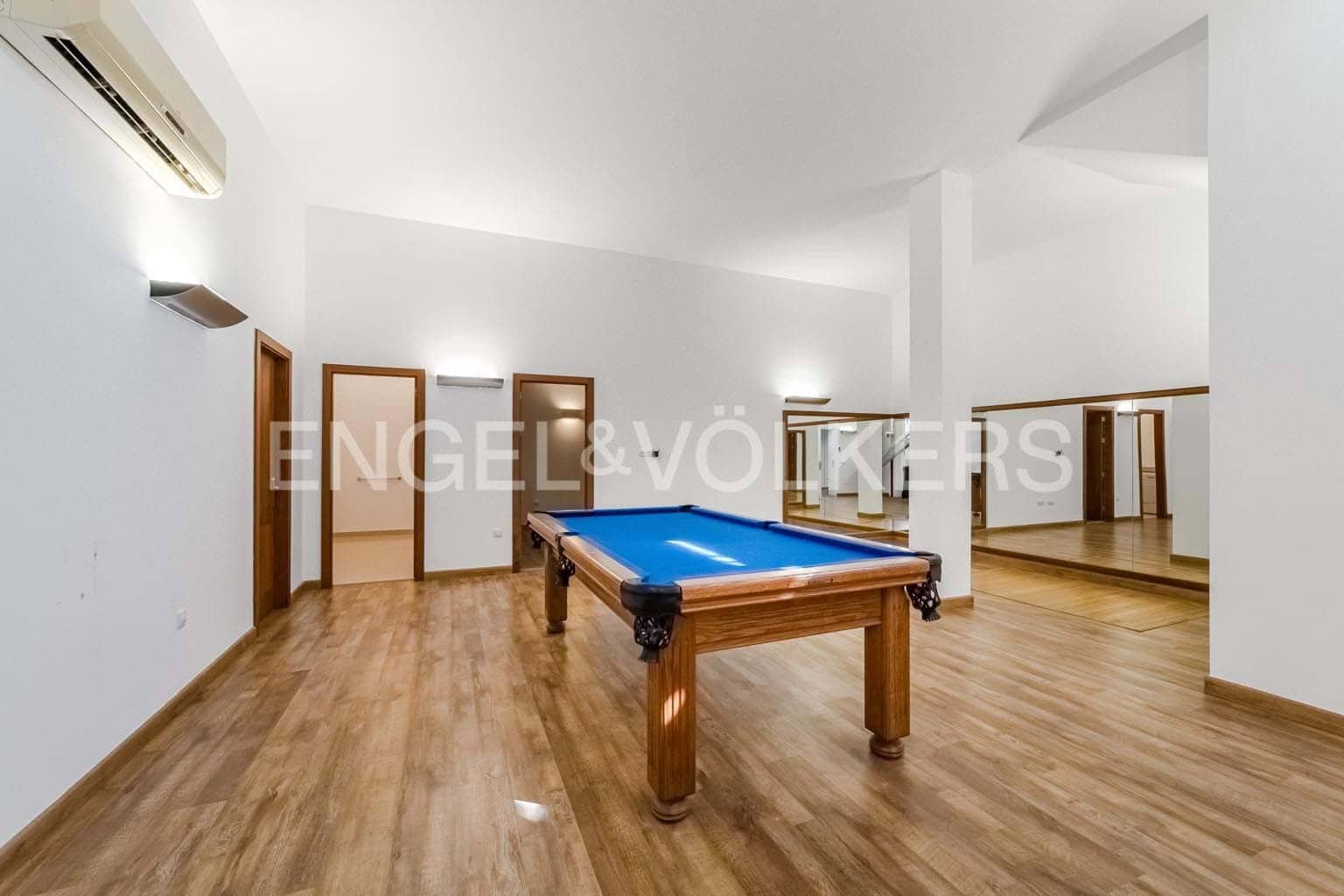 5 makuuhuone Huvila myytävänä paikassa Playa de la Arena mukana uima-altaan 
autotalli - 1 950 000 € (Ref: 9471503)