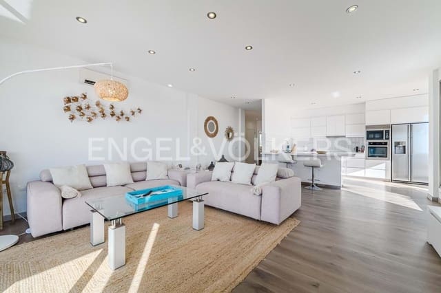 5 makuuhuone Huvila myytävänä paikassa Playa de la Arena, Santiago del Teide mukana uima-altaan 
autotalli - 1 950 000 € (Ref: 9471503)