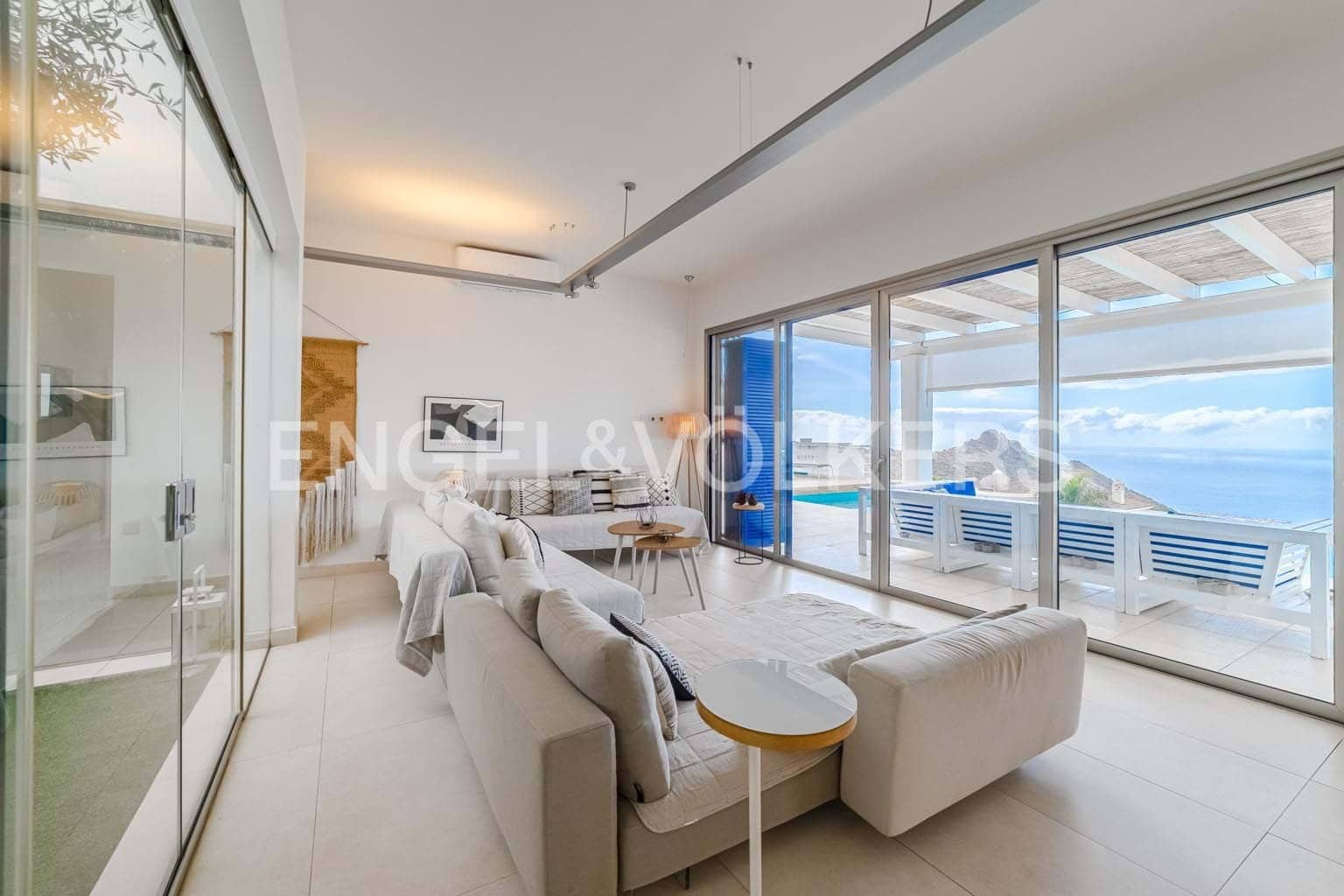 4 makuuhuone Huvila myytävänä paikassa Roque del Conde mukana uima-altaan - 2 200 000 € (Ref: 9473466)